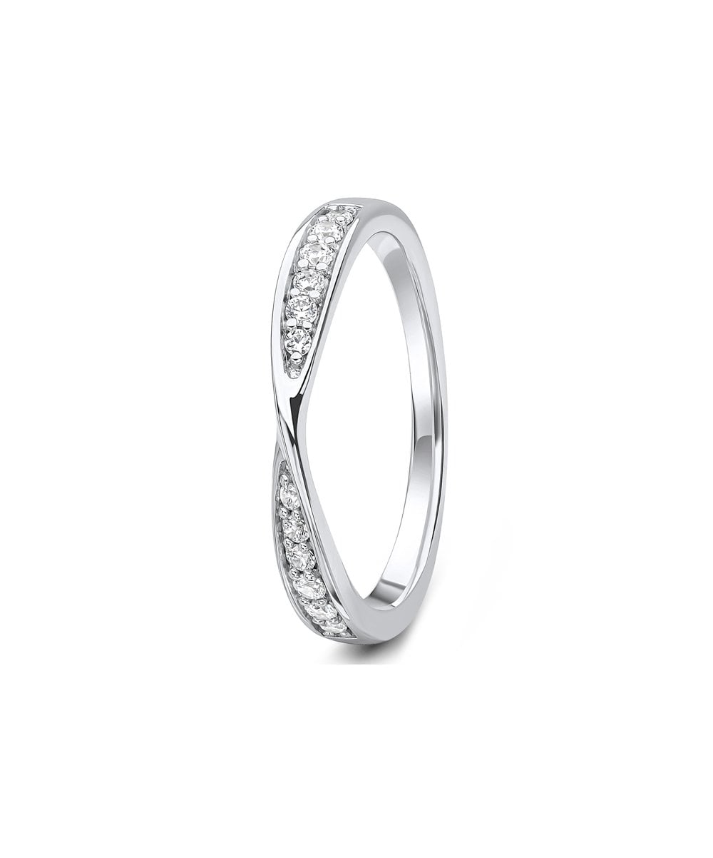 Diamond Ribbon Twist